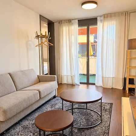 Modern 1br, Center, Near - Baron 33