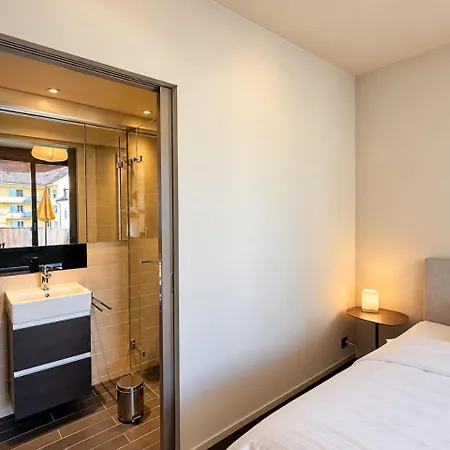 Modern 1br, Center, Near - Baron 33 Apartamento *